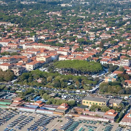 Apartment Terrazza Apuana A Few Steps From The Sea - Happy Forte dei Marmi